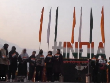 Jammu and Kashmir: Indian Army Unveils 'INDIA' Selfie Point in Baramulla - Watch | Jammu and Kashmir: Indian Army Unveils 'INDIA' Selfie Point in Baramulla - Watch