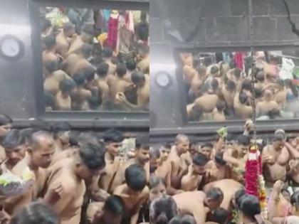 Shravan Somvar 2025: Devotees Flock to Grishneshwar Jyotirlinga in Chhatrapati Sambhaji Nagar On first Monday | Shravan Somvar 2025: Devotees Flock to Grishneshwar Jyotirlinga in Chhatrapati Sambhaji Nagar On first Monday Shravan Somvar 2025: Devotees Flock to Grishneshwar Jyotirlinga in Chhatrapati Sambhaji Nagar On first Monday | Shravan Somvar 2025: Devotees Flock to Grishneshwar Jyotirlinga in Chhatrapati Sambhaji Nagar On first Monday