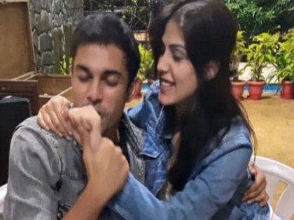 Rhea Chakraborty pens adorable birthday note for her younger brother Showik | Rhea Chakraborty pens adorable birthday note for her younger brother Showik