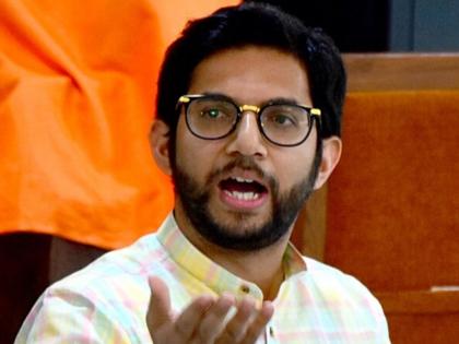 Stones pelted on Aaditya Thackeray's car in Aurangabad | Stones pelted on Aaditya Thackeray's car in Aurangabad