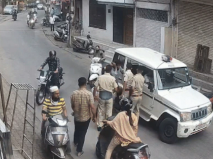 Rajasthan Shocker: Shopkeeper Faints After Being Slapped by Police Officer in Kota (VIDEO) | Rajasthan Shocker: Shopkeeper Faints After Being Slapped by Police Officer in Kota (VIDEO) Rajasthan Shocker: Shopkeeper Faints After Being Slapped by Police Officer in Kota (VIDEO) | Rajasthan Shocker: Shopkeeper Faints After Being Slapped by Police Officer in Kota (VIDEO)
