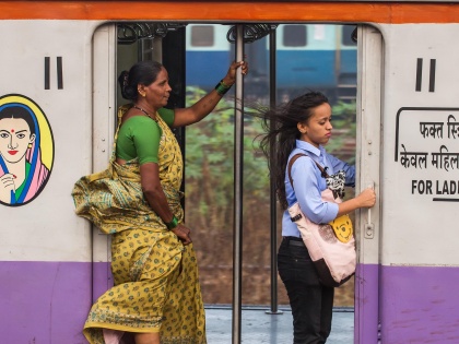 Mumbai: Uniformed personnel to be posted in ladies coaches of suburban trains | Mumbai: Uniformed personnel to be posted in ladies coaches of suburban trains