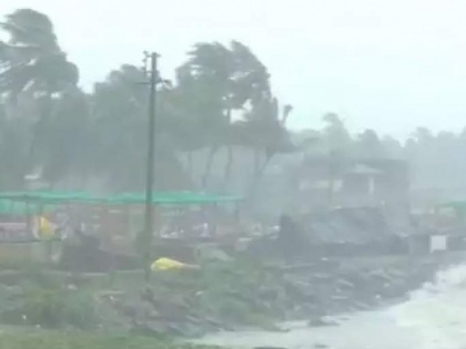 49 lakh 62 thousand rupees loss due to heavy rain in Sindhudurga | 49 lakh 62 thousand rupees loss due to heavy rain in Sindhudurga