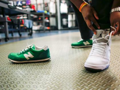 Mumbai: Borivli Residents Lose Nike Sneakers Worth Thousands as Shoe Thieves Strike Again | Mumbai: Borivli Residents Lose Nike Sneakers Worth Thousands as Shoe Thieves Strike Again Mumbai: Borivli Residents Lose Nike Sneakers Worth Thousands as Shoe Thieves Strike Again | Mumbai: Borivli Residents Lose Nike Sneakers Worth Thousands as Shoe Thieves Strike Again