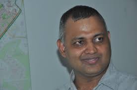 Delhi Lok Sabha Results 2024: BJP Activists Mock AAP's Somnath Bharti Who Had Challenged To Shave His Head if BJP Retained Power (Watch) | Delhi Lok Sabha Results 2024: BJP Activists Mock AAP's Somnath Bharti Who Had Challenged To Shave His Head if BJP Retained Power (Watch)