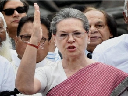 Sonia Gandhi not ready to offer support to Shiv Sena | Sonia Gandhi not ready to offer support to Shiv Sena