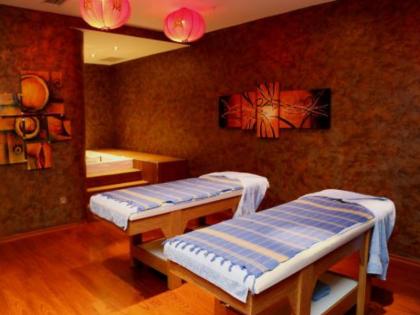 Prostitution Ring Posing as Spa Uncovered in Navi Mumbai; Three Arrested by Crime Branch | Prostitution Ring Posing as Spa Uncovered in Navi Mumbai; Three Arrested by Crime Branch Prostitution Ring Posing as Spa Uncovered in Navi Mumbai; Three Arrested by Crime Branch | Prostitution Ring Posing as Spa Uncovered in Navi Mumbai; Three Arrested by Crime Branch