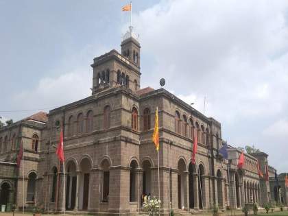 Clash breaks out between SFI and ABVP at Pune University, 13 booked | Clash breaks out between SFI and ABVP at Pune University, 13 booked