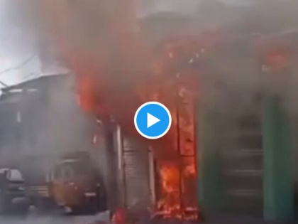 Fire Breaks Out in Srinagar Shops, Two Firefighters Injured | Fire Breaks Out in Srinagar Shops, Two Firefighters Injured