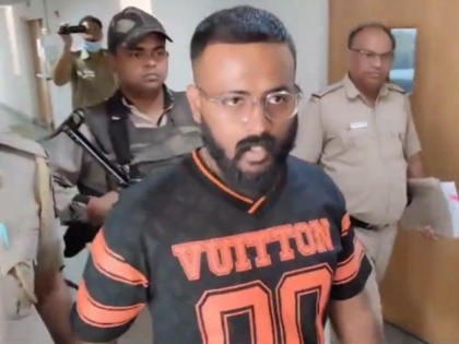 Conman Sukesh Chandrasekhar on Arvind Kejriwal Arrest, Says ‘I Welcome Him to Tihar Jail’ (Watch Video) | Conman Sukesh Chandrasekhar on Arvind Kejriwal Arrest, Says ‘I Welcome Him to Tihar Jail’ (Watch Video)
