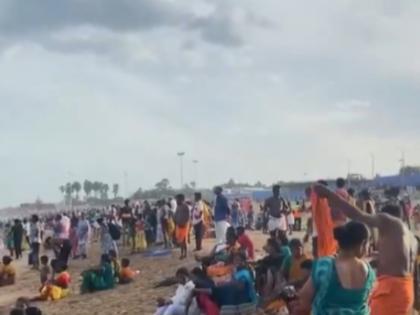 Tamil Nadu: Massive Gathering of Devotees Marks Vaikasi Visakam Festival in Thoothukudi (Watch Video) | Tamil Nadu: Massive Gathering of Devotees Marks Vaikasi Visakam Festival in Thoothukudi (Watch Video) Tamil Nadu: Massive Gathering of Devotees Marks Vaikasi Visakam Festival in Thoothukudi (Watch Video) | Tamil Nadu: Massive Gathering of Devotees Marks Vaikasi Visakam Festival in Thoothukudi (Watch Video)