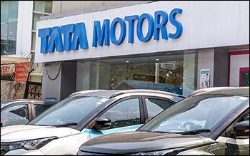Tata Motors Shares Fall After JLR Faces ₹20,000 Crore Cyberattack Erasing FY25 Profits | Tata Motors Shares Fall After JLR Faces ₹20,000 Crore Cyberattack Erasing FY25 Profits