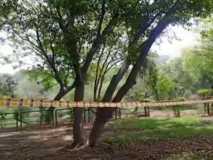 Delhi: Teenage Girl's Body Found Hanging From Tree at Japanese Park in Rohini; Police Suspect Suicide | Delhi: Teenage Girl's Body Found Hanging From Tree at Japanese Park in Rohini; Police Suspect Suicide Delhi: Teenage Girl's Body Found Hanging From Tree at Japanese Park in Rohini; Police Suspect Suicide | Delhi: Teenage Girl's Body Found Hanging From Tree at Japanese Park in Rohini; Police Suspect Suicide