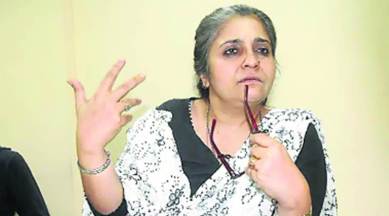 SC grants interim bail to activist Teesta Setalvad in 2002 Gujarat riots case | SC grants interim bail to activist Teesta Setalvad in 2002 Gujarat riots case