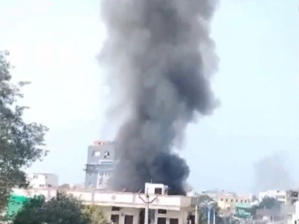 Telangana Cylinder Blast: 20 Huts Gutted in Fire After Explosion of Gas Cylinders in Karimnagar – Watch | Telangana Cylinder Blast: 20 Huts Gutted in Fire After Explosion of Gas Cylinders in Karimnagar – Watch