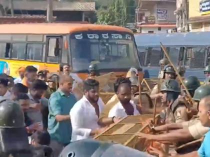 Tension in Mangaluru: VHP and Bajrang Dal Workers Stage Protest in Bantwal Over Social Media Post (Watch Video)