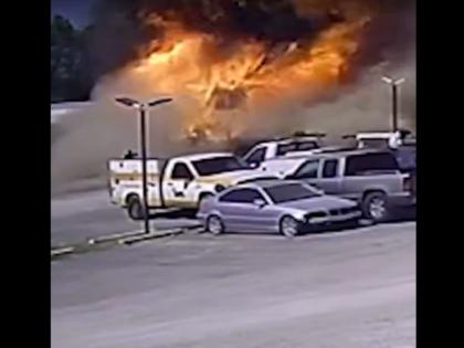 Texas Plane Crash CCTV Video: Two Killed After Aircraft Crashes Into Trucks in Fort Worth | Texas Plane Crash CCTV Video: Two Killed After Aircraft Crashes Into Trucks in Fort Worth