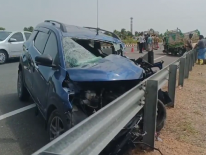 Thanjavur Accident: 4 Dead, 2 Injured After Speeding Car Crashes Into Mini Truck in Tamil Nadu (Watch Video) | Thanjavur Accident: 4 Dead, 2 Injured After Speeding Car Crashes Into Mini Truck in Tamil Nadu (Watch Video)