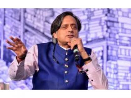 Shashi Tharoor reacts to PM Modi's decision to unplug from social media | Shashi Tharoor reacts to PM Modi's decision to unplug from social media Shashi Tharoor reacts to PM Modi's decision to unplug from social media | Shashi Tharoor reacts to PM Modi's decision to unplug from social media