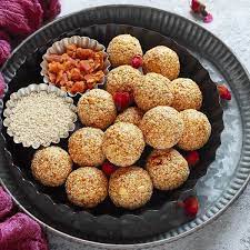 Makar Sankranti 2024: Traditional Treats to Savour During the Auspicious Occasion | Makar Sankranti 2024: Traditional Treats to Savour During the Auspicious Occasion