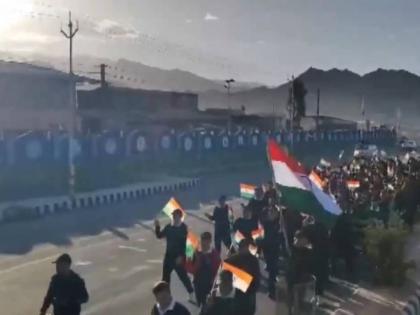 Independence Day 2024: Indian Army Takes Out Tiranga Yatra in Ladakh (Watch Video) | Independence Day 2024: Indian Army Takes Out Tiranga Yatra in Ladakh (Watch Video) Independence Day 2024: Indian Army Takes Out Tiranga Yatra in Ladakh (Watch Video) | Independence Day 2024: Indian Army Takes Out Tiranga Yatra in Ladakh (Watch Video)