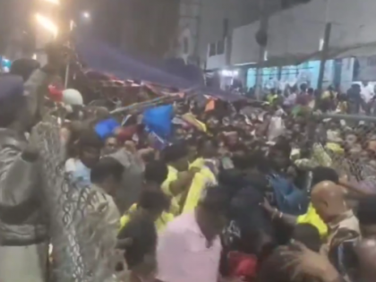 Tirupati Temple Stampede: Four Devotees Killed, Several Injured During Distribution of Darshan Tokens in Andhra Pradesh (Watch Video)