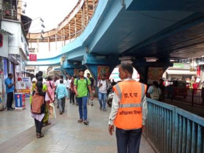 Thane: TMC Cracks Down on Unauthorised Vendors in Naupada, Kopri, and Wagle Estate | Thane: TMC Cracks Down on Unauthorised Vendors in Naupada, Kopri, and Wagle Estate Thane: TMC Cracks Down on Unauthorised Vendors in Naupada, Kopri, and Wagle Estate | Thane: TMC Cracks Down on Unauthorised Vendors in Naupada, Kopri, and Wagle Estate