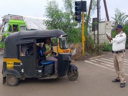 Navi Mumbai Traffic Police Crack Down on Auto-Rickshaw Violations, Collect ₹3 Lakh in Fines from Over 2,100 Drivers | Navi Mumbai Traffic Police Crack Down on Auto-Rickshaw Violations, Collect ₹3 Lakh in Fines from Over 2,100 Drivers Navi Mumbai Traffic Police Crack Down on Auto-Rickshaw Violations, Collect ₹3 Lakh in Fines from Over 2,100 Drivers | Navi Mumbai Traffic Police Crack Down on Auto-Rickshaw Violations, Collect ₹3 Lakh in Fines from Over 2,100 Drivers
