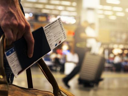 Mumbai police arrest two foreigners for swapping boarding passes | Mumbai police arrest two foreigners for swapping boarding passes