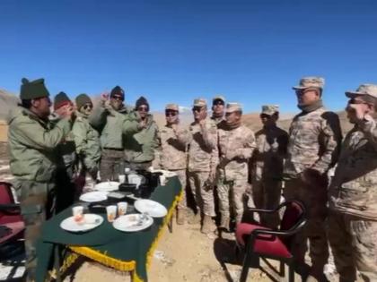 Indian, Chinese Troops Exchange Sweets at Several Border Points on Diwali After Border Disengagement (Watch Video)