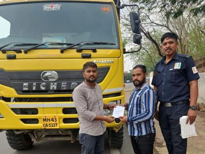 Navi Mumbai: NMMC Seizes Three Vehicles for Illegal Debris Dumping, Collects ₹90,000 Fine | Navi Mumbai: NMMC Seizes Three Vehicles for Illegal Debris Dumping, Collects ₹90,000 Fine Navi Mumbai: NMMC Seizes Three Vehicles for Illegal Debris Dumping, Collects ₹90,000 Fine | Navi Mumbai: NMMC Seizes Three Vehicles for Illegal Debris Dumping, Collects ₹90,000 Fine