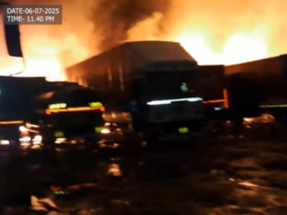 Navi Mumbai Fire: Huge Blaze Erupts at Truck Terminal Near APMC Market in Turbhe; Several Vehicles Destroyed | Navi Mumbai Fire: Huge Blaze Erupts at Truck Terminal Near APMC Market in Turbhe; Several Vehicles Destroyed Navi Mumbai Fire: Huge Blaze Erupts at Truck Terminal Near APMC Market in Turbhe; Several Vehicles Destroyed | Navi Mumbai Fire: Huge Blaze Erupts at Truck Terminal Near APMC Market in Turbhe; Several Vehicles Destroyed