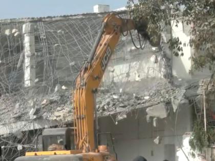 Delhi Police on Alert As Inputs of Possible Protests During Anti-Encroachment Drive at Turkman Gate | Delhi Police on Alert As Inputs of Possible Protests During Anti-Encroachment Drive at Turkman Gate Delhi Police on Alert As Inputs of Possible Protests During Anti-Encroachment Drive at Turkman Gate | Delhi Police on Alert As Inputs of Possible Protests During Anti-Encroachment Drive at Turkman Gate