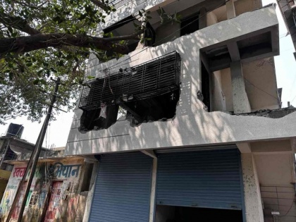 Officials failing to take action against illegal constructions in Thane to face action | Officials failing to take action against illegal constructions in Thane to face action