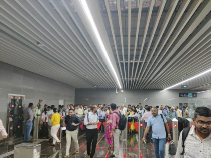 Mumbai Metro Line 3: Commuters Struggle at Churchgate as Technical Issues Cause Delays and Overcrowding | Mumbai Metro Line 3: Commuters Struggle at Churchgate as Technical Issues Cause Delays and Overcrowding Mumbai Metro Line 3: Commuters Struggle at Churchgate as Technical Issues Cause Delays and Overcrowding | Mumbai Metro Line 3: Commuters Struggle at Churchgate as Technical Issues Cause Delays and Overcrowding