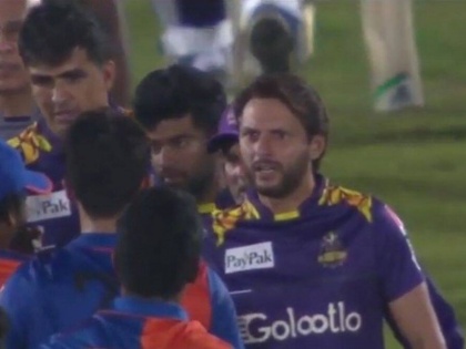 After fight, with Kohli, Naveen Ul Haq's old video fighting with Shahid Afridi goes viral! | After fight, with Kohli, Naveen Ul Haq's old video fighting with Shahid Afridi goes viral!