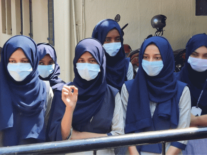 Two NEET students in Maharashtra claim college got them to remove burkha and hijab | Two NEET students in Maharashtra claim college got them to remove burkha and hijab