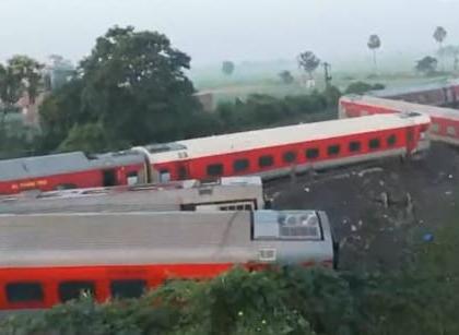 Bihar train accident: High-level inquiry ordered, helpline number issued | Bihar train accident: High-level inquiry ordered, helpline number issued Bihar train accident: High-level inquiry ordered, helpline number issued | Bihar train accident: High-level inquiry ordered, helpline number issued