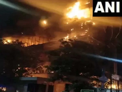 Uttar Pradesh Building Fire : Major Blaze Engulfs Structure in Noida Sector 65, Rescue Operation Underway | Uttar Pradesh Building Fire : Major Blaze Engulfs Structure in Noida Sector 65, Rescue Operation Underway
