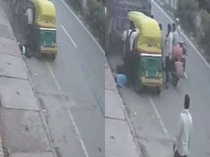 Uttar Pradesh Tragedy: Auto Driver Dies After Vehicle Rams Into Truck in Bareilly (Watch Video) | Uttar Pradesh Tragedy: Auto Driver Dies After Vehicle Rams Into Truck in Bareilly (Watch Video) Uttar Pradesh Tragedy: Auto Driver Dies After Vehicle Rams Into Truck in Bareilly (Watch Video) | Uttar Pradesh Tragedy: Auto Driver Dies After Vehicle Rams Into Truck in Bareilly (Watch Video)