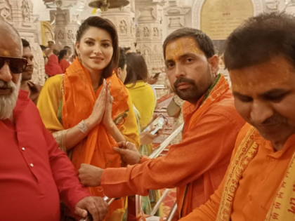 Urvashi Rautela Seeks Blessings at Ram Janmabhoomi Temple in Ayodhya | Urvashi Rautela Seeks Blessings at Ram Janmabhoomi Temple in Ayodhya