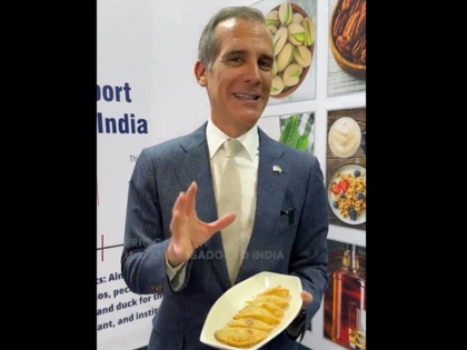 Holi 2024: US Ambassador Eric Garcetti Celebrates First Holi in India, Shares Video of Festive Experience | Holi 2024: US Ambassador Eric Garcetti Celebrates First Holi in India, Shares Video of Festive Experience