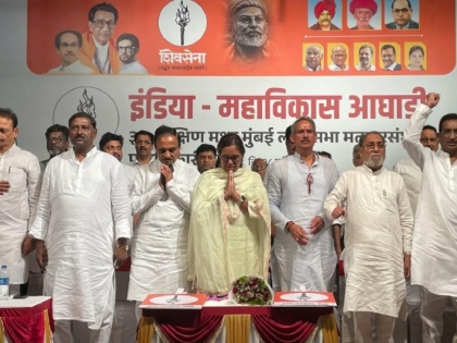 Varsha Gaikwad Takes Campaign Helm for Uddhav Sena in Dharavi Amid Mumbai Congress Seat Discontent | Varsha Gaikwad Takes Campaign Helm for Uddhav Sena in Dharavi Amid Mumbai Congress Seat Discontent