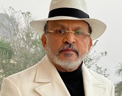 Annu Kapoor takes a dig at Aamir Khan says, Kaun Hai Woh | Annu Kapoor takes a dig at Aamir Khan says, Kaun Hai Woh Annu Kapoor takes a dig at Aamir Khan says, Kaun Hai Woh | Annu Kapoor takes a dig at Aamir Khan says, Kaun Hai Woh