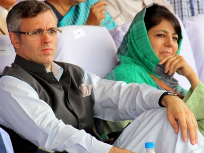 Omar Abdullah and Mehbooba Mufti booked under Public Safety Act | Omar Abdullah and Mehbooba Mufti booked under Public Safety Act