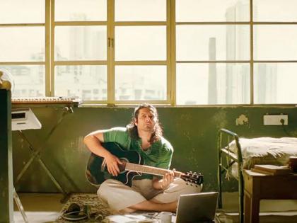 Ali Fazal Reveals He Learned Guitar for Over a Month to Prepare for His Role in Metro… In Dino | Ali Fazal Reveals He Learned Guitar for Over a Month to Prepare for His Role in Metro… In Dino Ali Fazal Reveals He Learned Guitar for Over a Month to Prepare for His Role in Metro… In Dino | Ali Fazal Reveals He Learned Guitar for Over a Month to Prepare for His Role in Metro… In Dino