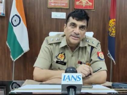 UP: Body of 21-Year-Old Missing Man Found Hanging On Tree in Rampur; Family Suspects Murder | UP: Body of 21-Year-Old Missing Man Found Hanging On Tree in Rampur; Family Suspects Murder UP: Body of 21-Year-Old Missing Man Found Hanging On Tree in Rampur; Family Suspects Murder | UP: Body of 21-Year-Old Missing Man Found Hanging On Tree in Rampur; Family Suspects Murder