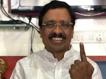 Shiv Sena (UBT) MP Vinayak Raut alleges irregularities in land purchase of 5,000 acres by Adani firm | Shiv Sena (UBT) MP Vinayak Raut alleges irregularities in land purchase of 5,000 acres by Adani firm Shiv Sena (UBT) MP Vinayak Raut alleges irregularities in land purchase of 5,000 acres by Adani firm | Shiv Sena (UBT) MP Vinayak Raut alleges irregularities in land purchase of 5,000 acres by Adani firm