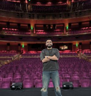 Viraj Ghelani Becomes The First Gujarati Comedian To Perform At a Prestigious Spot in Mumbai | Viraj Ghelani Becomes The First Gujarati Comedian To Perform At a Prestigious Spot in Mumbai Viraj Ghelani Becomes The First Gujarati Comedian To Perform At a Prestigious Spot in Mumbai | Viraj Ghelani Becomes The First Gujarati Comedian To Perform At a Prestigious Spot in Mumbai