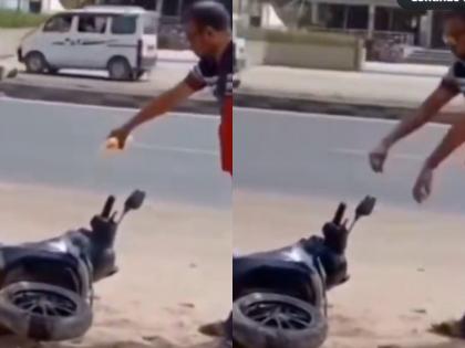 Gujarat: Man Sets Scooter on Fire Outside Showroom Over Ignored Complaint, Video Goes Viral | Gujarat: Man Sets Scooter on Fire Outside Showroom Over Ignored Complaint, Video Goes Viral Gujarat: Man Sets Scooter on Fire Outside Showroom Over Ignored Complaint, Video Goes Viral | Gujarat: Man Sets Scooter on Fire Outside Showroom Over Ignored Complaint, Video Goes Viral